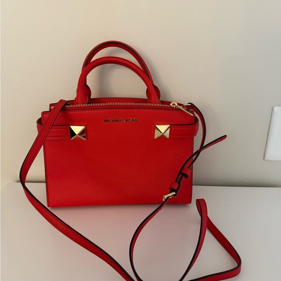 🔥 Michael Kors Red Satchel Crossbody – Worn Once – Like New - Picture 1 of 3